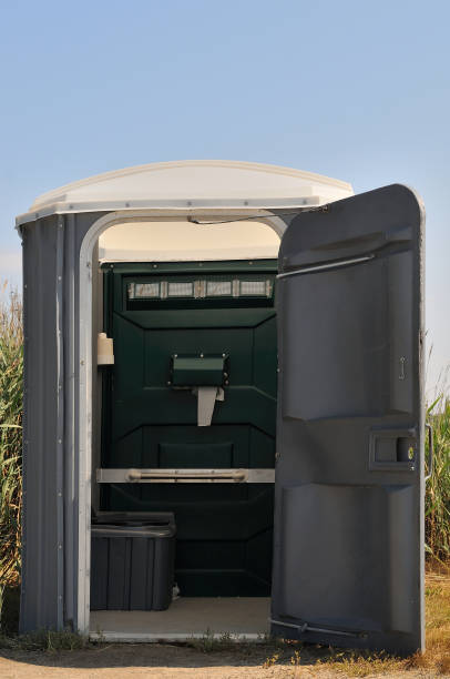 Best Porta potty rental near me  in Rainbow Lakes Estates, FL